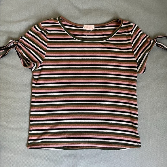 Shirt/Top (with Dr. Jart+ Night Repair cream) - Picture 1 of 2